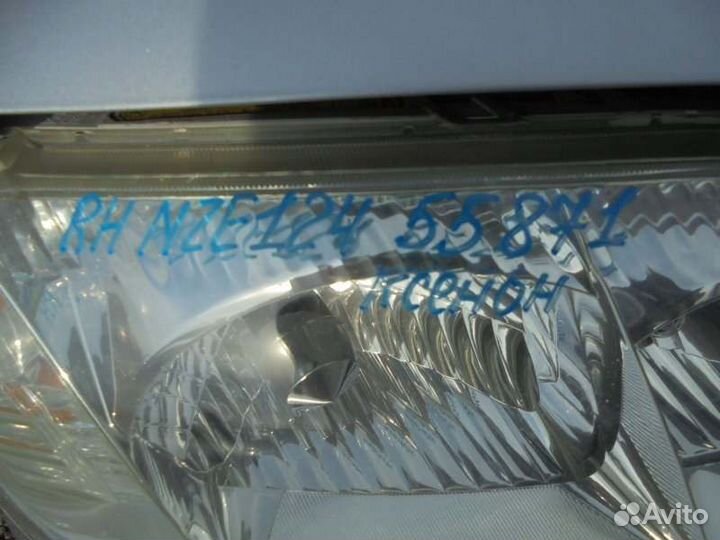 Фара правая Toyota Corolla Fielder NZE124 1NZ-FE