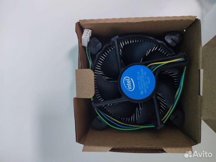 Intel Core i3 10100F box