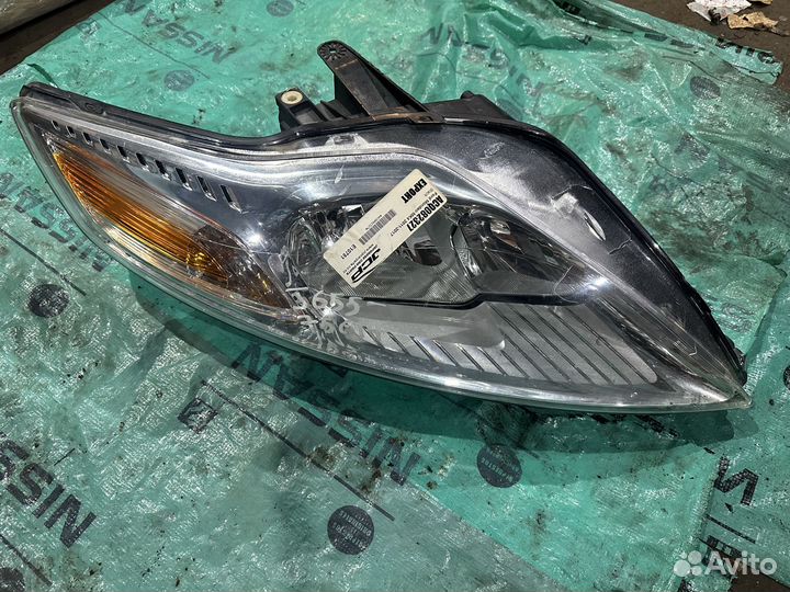 Фара правая Ford Mondeo 4 2007-2010