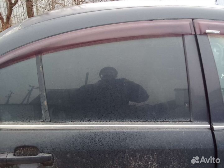 Стекло двери Chery Fora