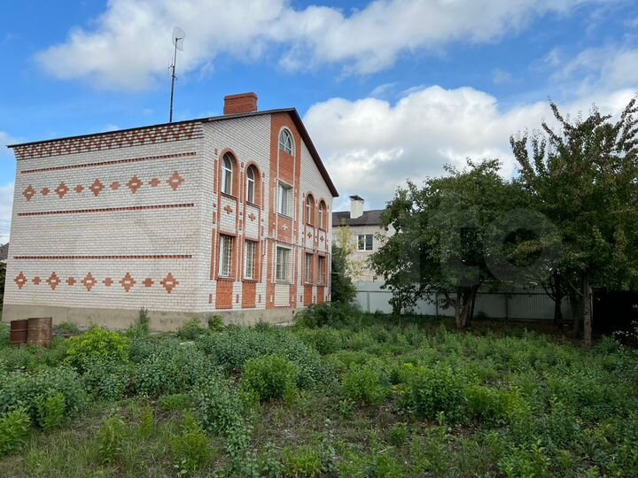 Дом 222 м² на участке 10 сот.