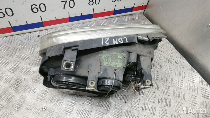 Фара Volkswagen Golf 4 (1997-2005)