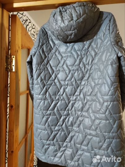 Куртка демисезонная женская 48 50 новая