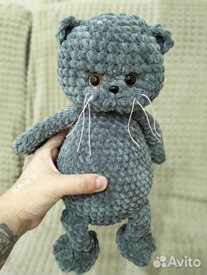 Кот басик вязанный