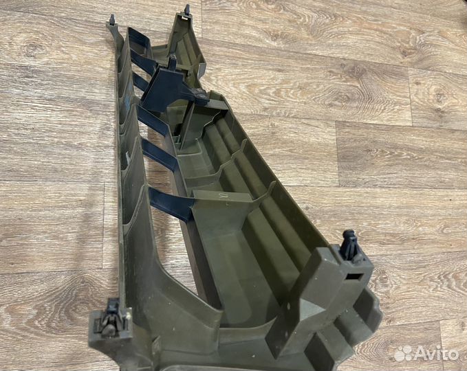 Решетка радиатора Nissan Cube