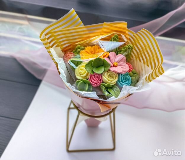 Съедобный сладкий букет из шоколада Подарок