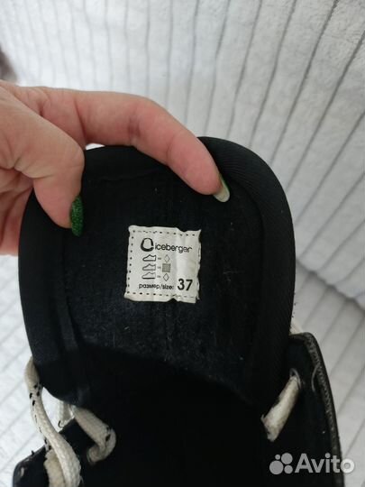 Коньки хоккейные