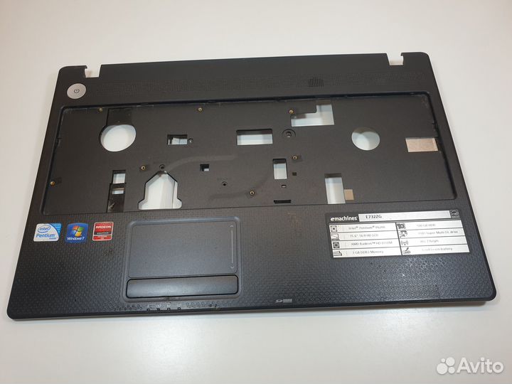 Топкейс emachines e732zg, мелкий дефект