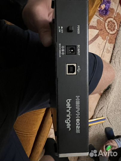 Микшерный пульт behringer