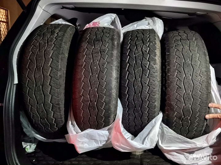 Toyo Open Country A/T 215/75 R15 T