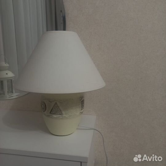 Лампа настольная