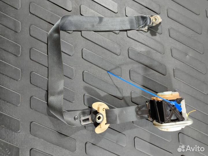 Ремень безопасности передний правый Infiniti FX