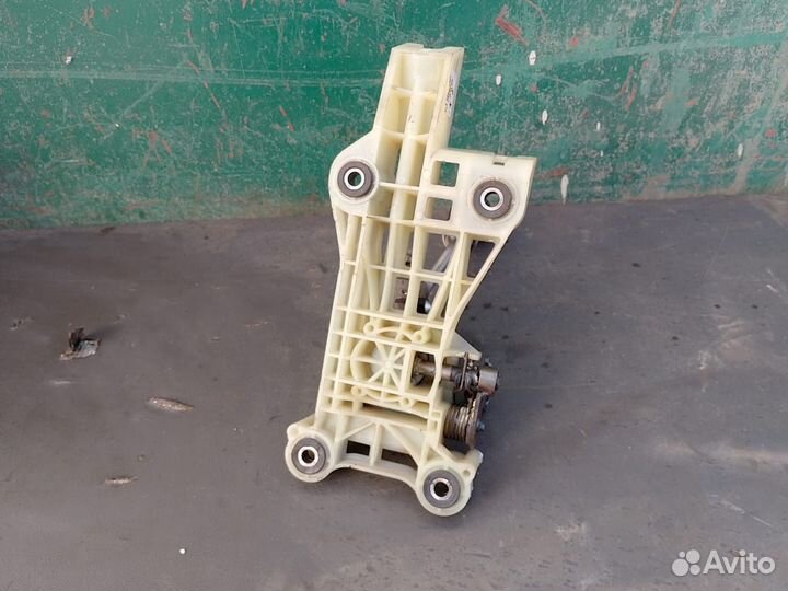 Кулиса кпп Mazda 6 GG 6 ступка