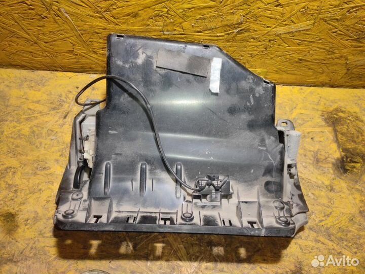 Бардачок Mercedes Slk R171