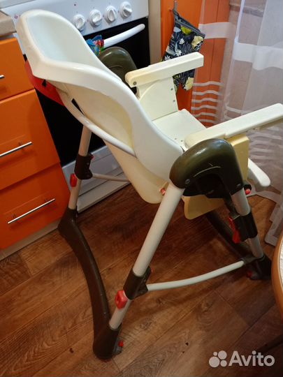 Стульчик для кормления