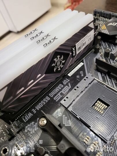 Оперативная память adata XPG spectrix D41 RGB
