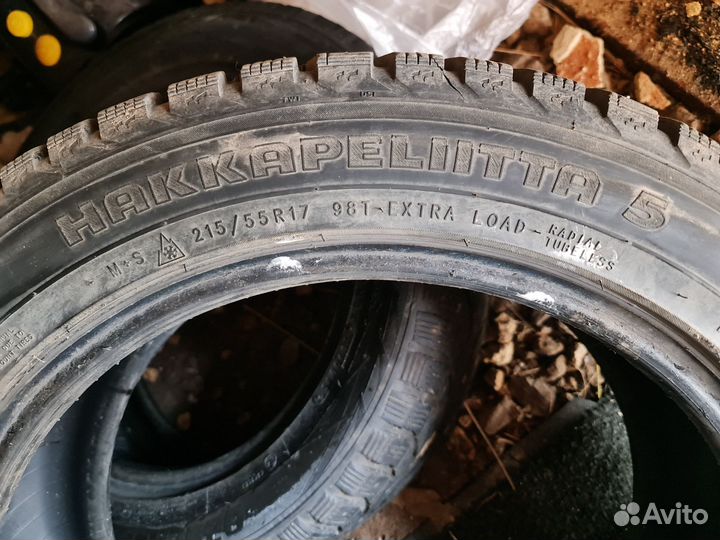 Nokian Tyres Hakkapeliitta 5 215/55 R17