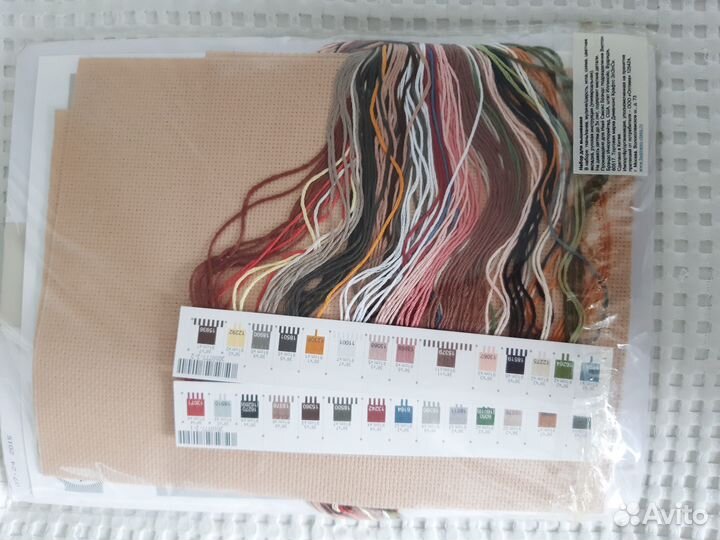 Набор для вышивания Dimensions Розы на белом стуле