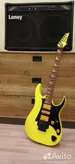 Электрогитара