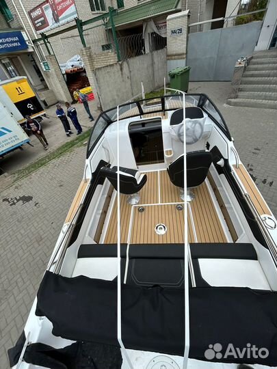 Катер Phoenix 560 / Феникс 560