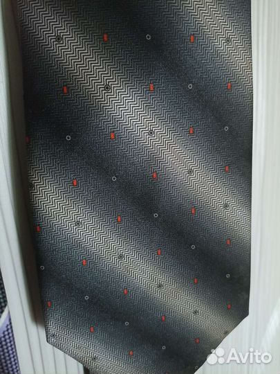 Шелковый галстук