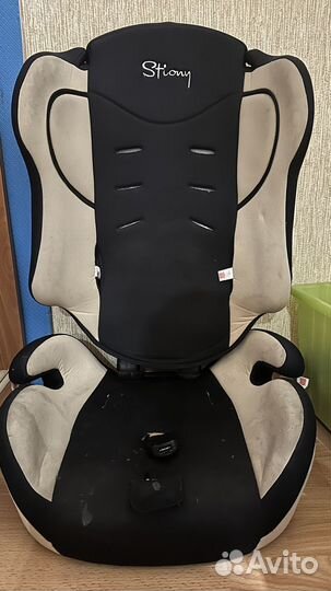 Детское сиденье в машину