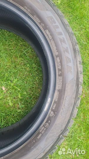 Bridgestone Blizzak DM-V2 235/55 R18 100T