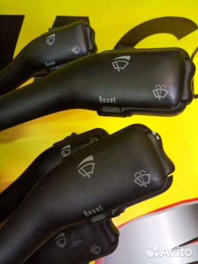 Подрулевой переключатель передний левый Skoda