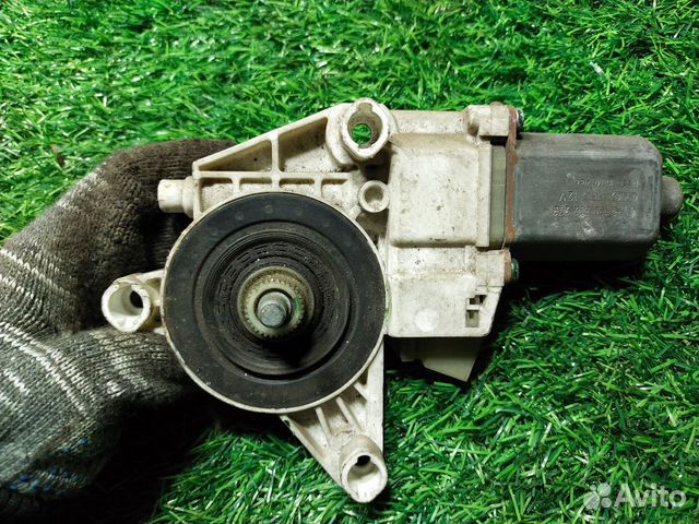 Моторчик стеклоподъемника Mercedes-Benz M-Class