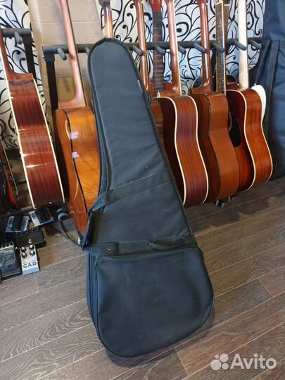 Чехол кофр для классической гитары