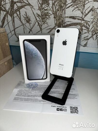 iPhone Xr, 64 ГБ