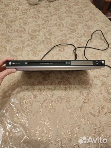 DVD плеер LG dke573xb