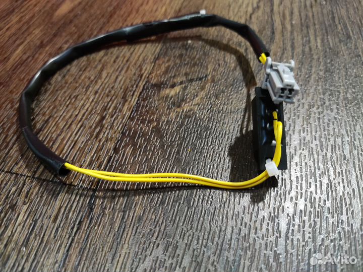 Кнопка бесключевого доступа