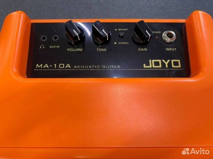 Комбоусилитель для акустической гитары