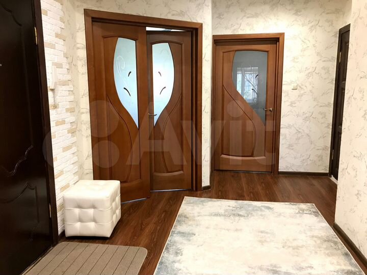 2-к. квартира, 74,2 м², 1/5 эт.