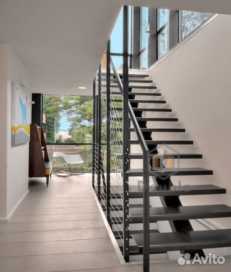 Лестница из метала