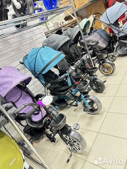 Детский трехколесный велосипед новый