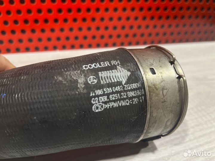 Патрубок интеркулера Mercedes-Benz Gle W166 651