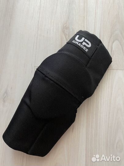 Налокотник для брейкданса