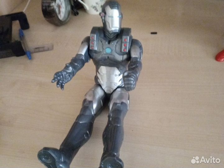 Фигурка игрушка