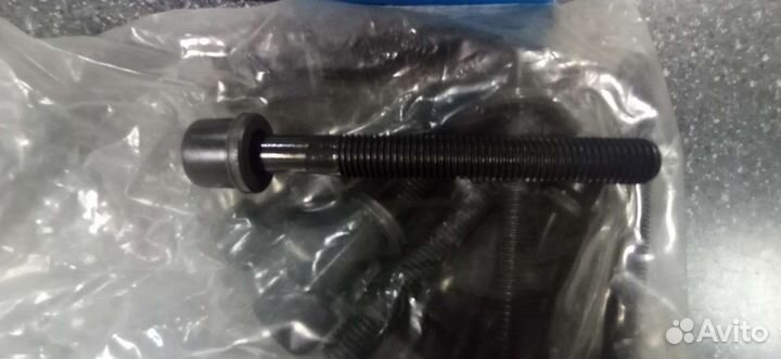 Комплект болтов гбц