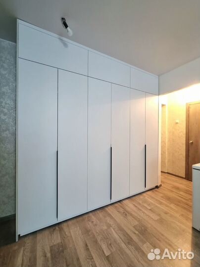 Шкаф навесной