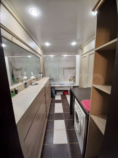 1-к. квартира, 49 м², 4/10 эт.