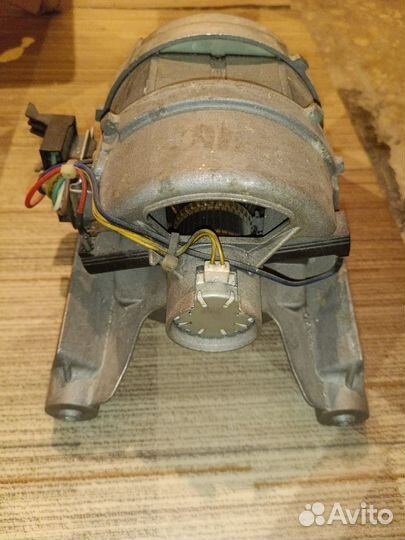 Двигатель от стиральной машины indesit