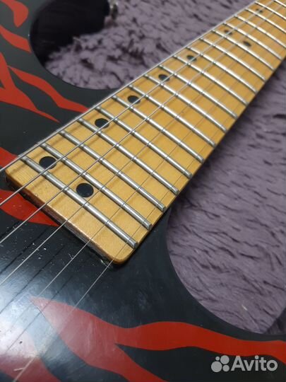 Электрогитара