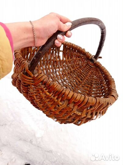 Корзина плетеная