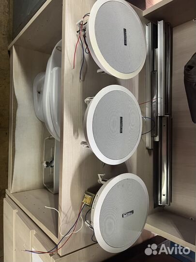 Динамики встраиваемые впотолок