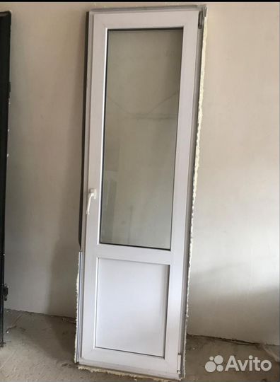 Дверь пластиковая балконная бу