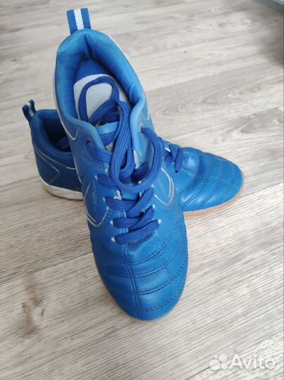 Футбольные бутсы для зала