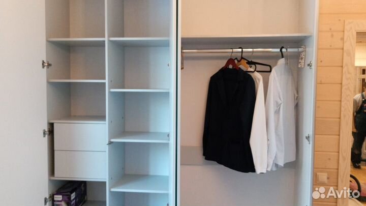 Шкаф распашной